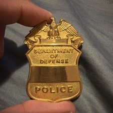 RARE GENUINE DEPARTMENT OF DEFENSE PIN VINTAGE OBSOLETE  picture