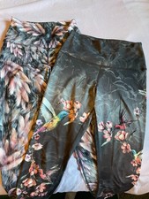 Floral and Feather Patterned Leggings - Women’s XL picture