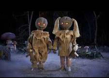 Home Depot Wicked Woods Burlap Twins Animated Halloween Animatronic picture