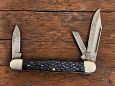 Vintage Camillus USA #72 Pattern 3 Blade Whittler Pocket Knife Black Handle picture