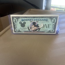 1987 MICKEY   $1 DISNEY DOLLAR - Serial # D 00413 007 A picture