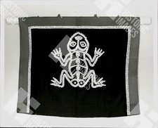 1987 Press Photo of a Tlingit button blanket with frog crest picture
