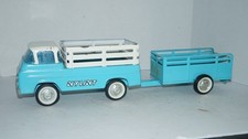 VINTAGE NYLINT TOYS PRESSED STEEL RANCH FARM STAKE TRUCK & TRAILER - MADE IN USA picture