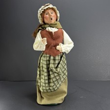 Byers Choice 2001 The Cries Of London The Carolers Village Woman Vintage  picture