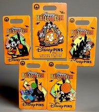 Disney LR 2026 Happy Halloween Glow in the Dark 5 Pin Set NEW CARDED picture