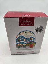 2022 Hallmark Keepsake A Very Merry Grinchmas Ornament -  picture