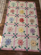 Beautiful Vintage Appliqued Flower Feedsack Quilt Top 54