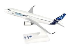 Skymarks SKR227N Airbus A320 House Neo Engines Desk Display 1/150 Model Airplane picture