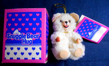 RUSS Plush SNUGGLE BEAR HUG Christmas Ornament Advertisement Toy VTG 1986 OG Box picture