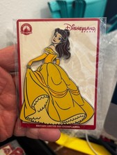 Disneyland Paris DLP Pin Trading Time PTT Jumbo Pin - Belle picture