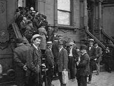 Crowd outside Polish Consulate New York City 1945 They are anxious- Old Photo picture
