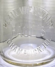 RARE*1930s Vintage PAUL'S PLAIN VIEW DAIRY Champaign, Illinois Quart Milk Bottle picture