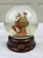 Vintage Norman Rockwell “Around The World” Snow Globe 1992 #A1253 ￼ picture