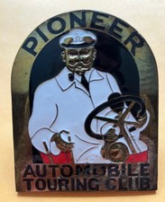 Badge auto car club USA Pionner Automobile Touring Club radiator grille badge A picture