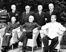 PRESIDENT HARRY TRUMAN ATTEND POTSDAM CONFERENCE 8