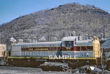1970 ERIE LACKAWANA Diesel at Port Jervis  NY   4x6 Borderless PHOTO  picture