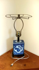 VINTAGE LAMP Chinese Porcelain Blue and White Foo Dog WITH ORIGINAL SHADE HOLDER picture