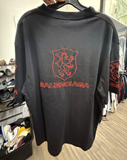 Balenciaga Men's 2XL Black Crew Neck Short Sleeve T-Shirt Red Logo Graphic picture