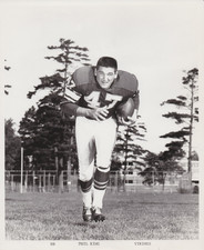 TYPE 1: 1965 Press Photo Team Issue of Minnesota Vikings Football Phil King picture