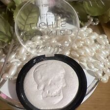 VERY RARE Makeup Revolution “HUNTED LIGHTS ” Highlighter --pearl - Pink Shift picture