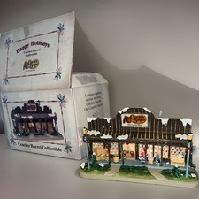 Cracker Barrel Christmas Village Light-Up Old Country Store W/Box & Cord 2005 picture