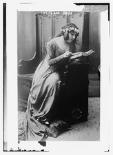 Photo:Lucrezia Bori Opera Singer Reading Portrait picture